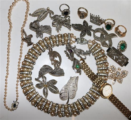 Mixed silver & other costume jewellery